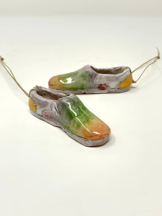 Slip-on Charm -- Rainbow fade