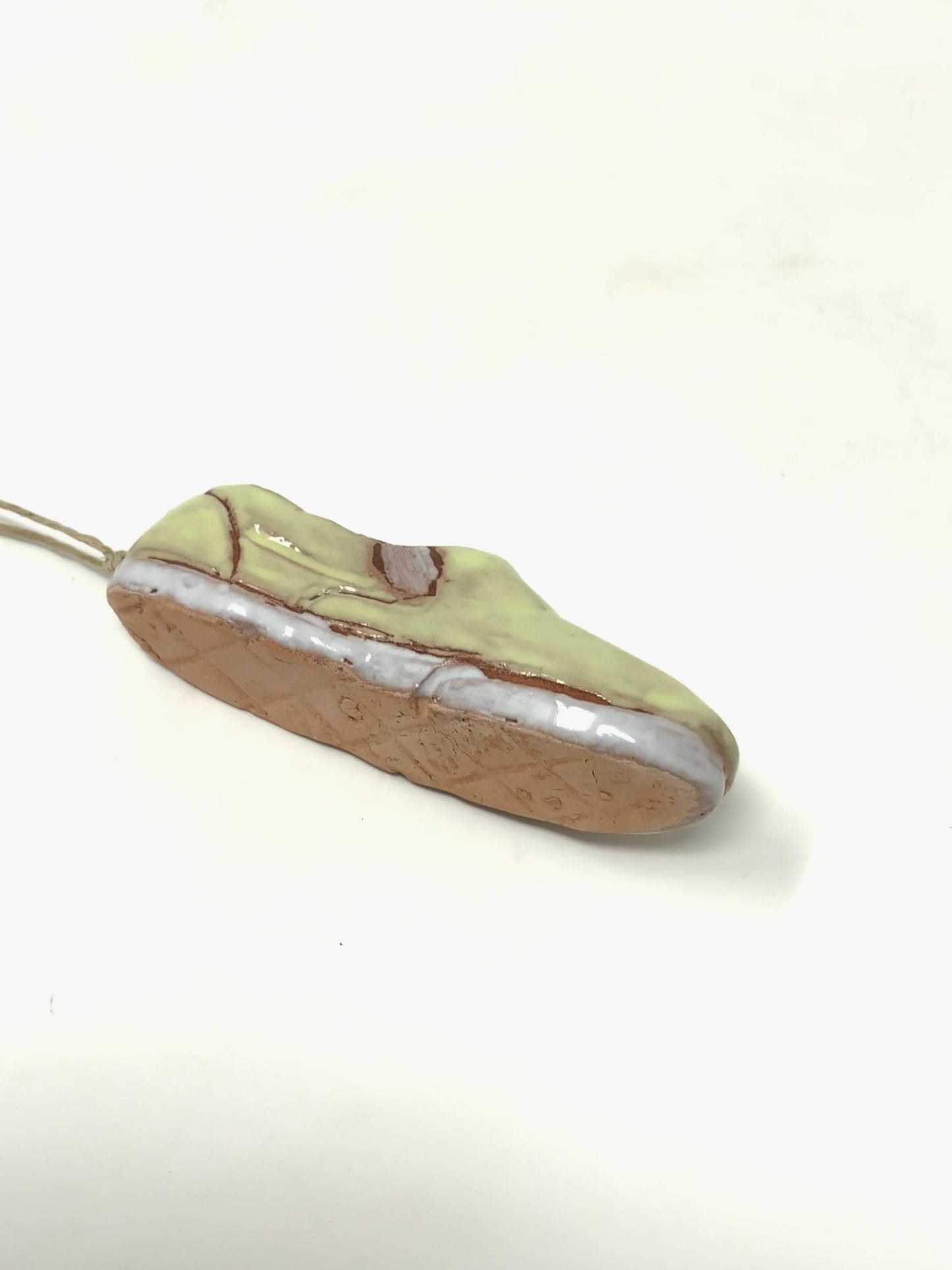 Slip-on Charm -- lemon yellow