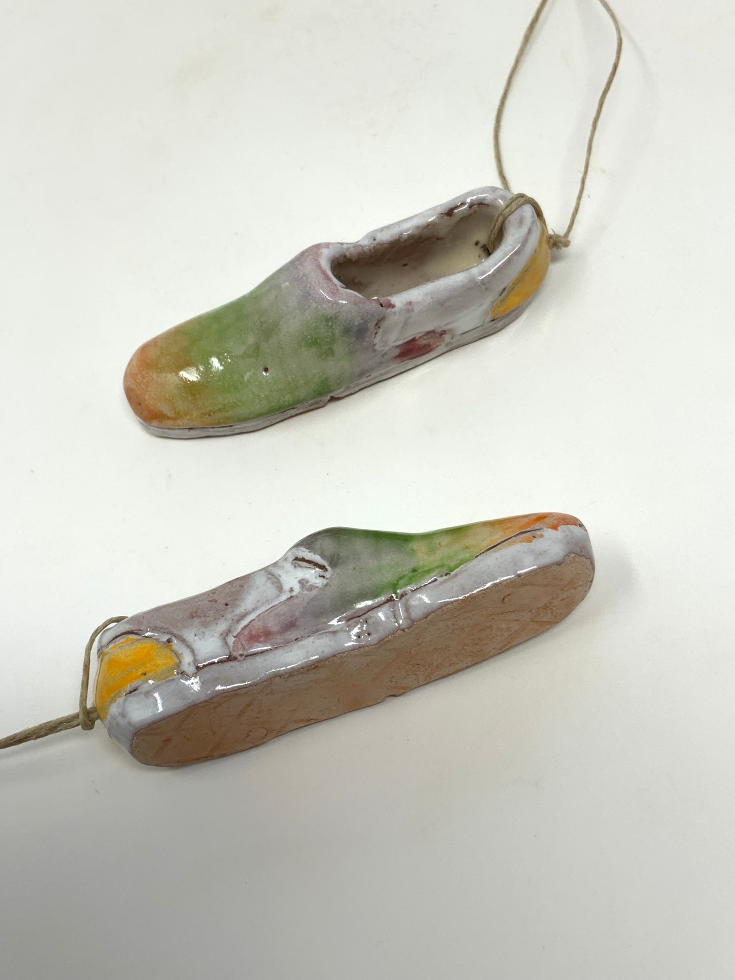 Slip-on Charm -- Rainbow fade